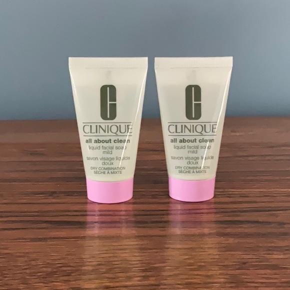 Clinique Sample Pack - Picture 3 of 5